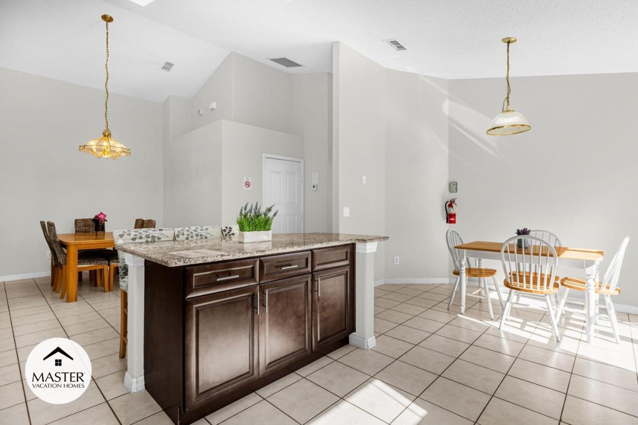 Holiday home 5 Bedrooms- 4 Bathrooms- Indian Creek 8056 Sd *