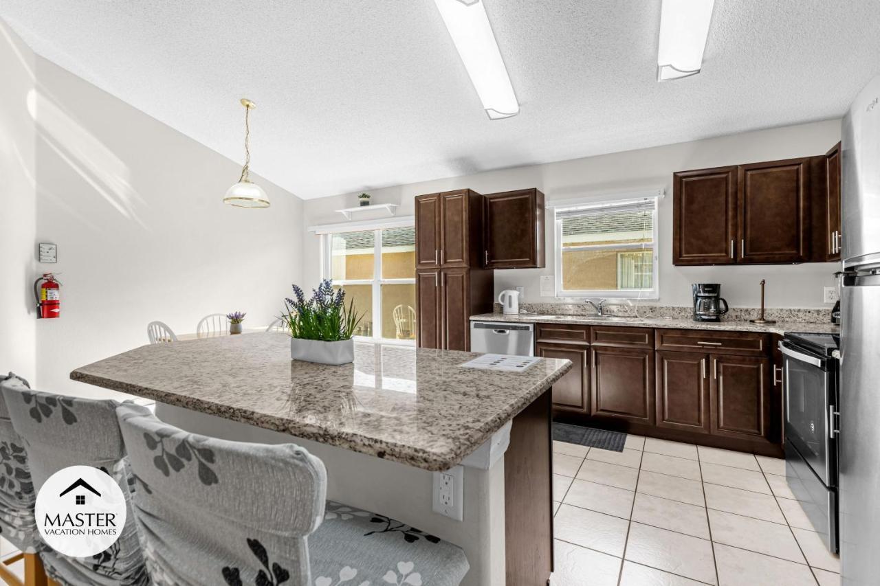 Holiday home 5 Bedrooms- 4 Bathrooms- Indian Creek 8056 Sd Orlando