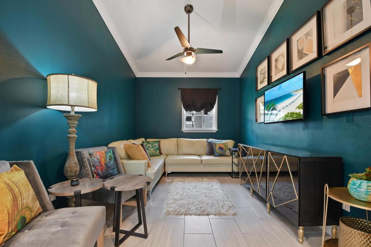 Villa 5bd 4bath Villa, Amazing Outdoor Space, Pet Friendly