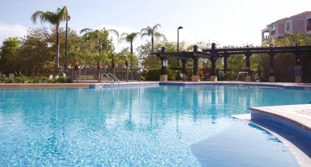 Apartment 3 Bed Penthouse Near Convention Center! Orlando