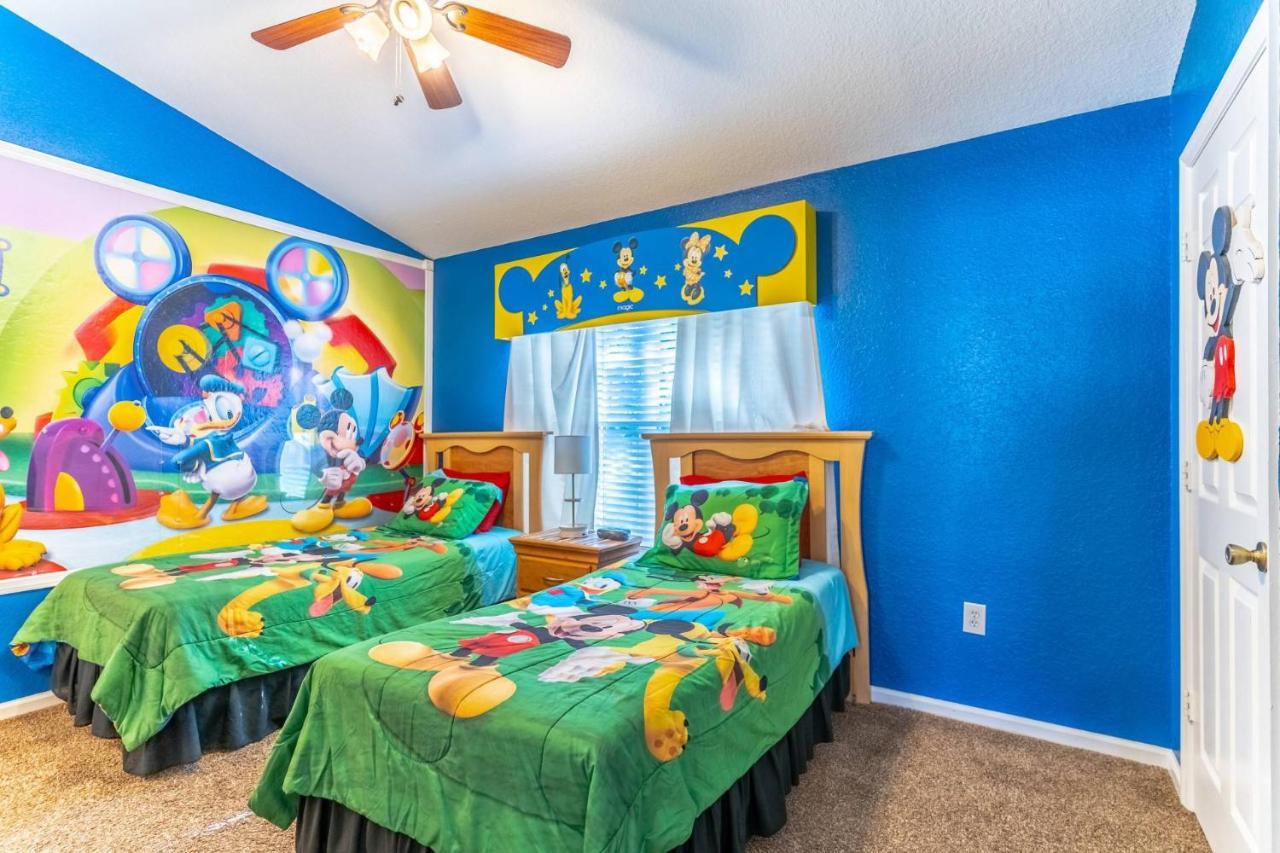 2582 Windsor Hills Holiday home