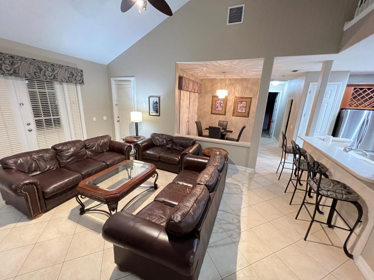 Holiday home Mickey's Escape: Magical Lakeview With Pool, Hot Tub & Proximity Orlando