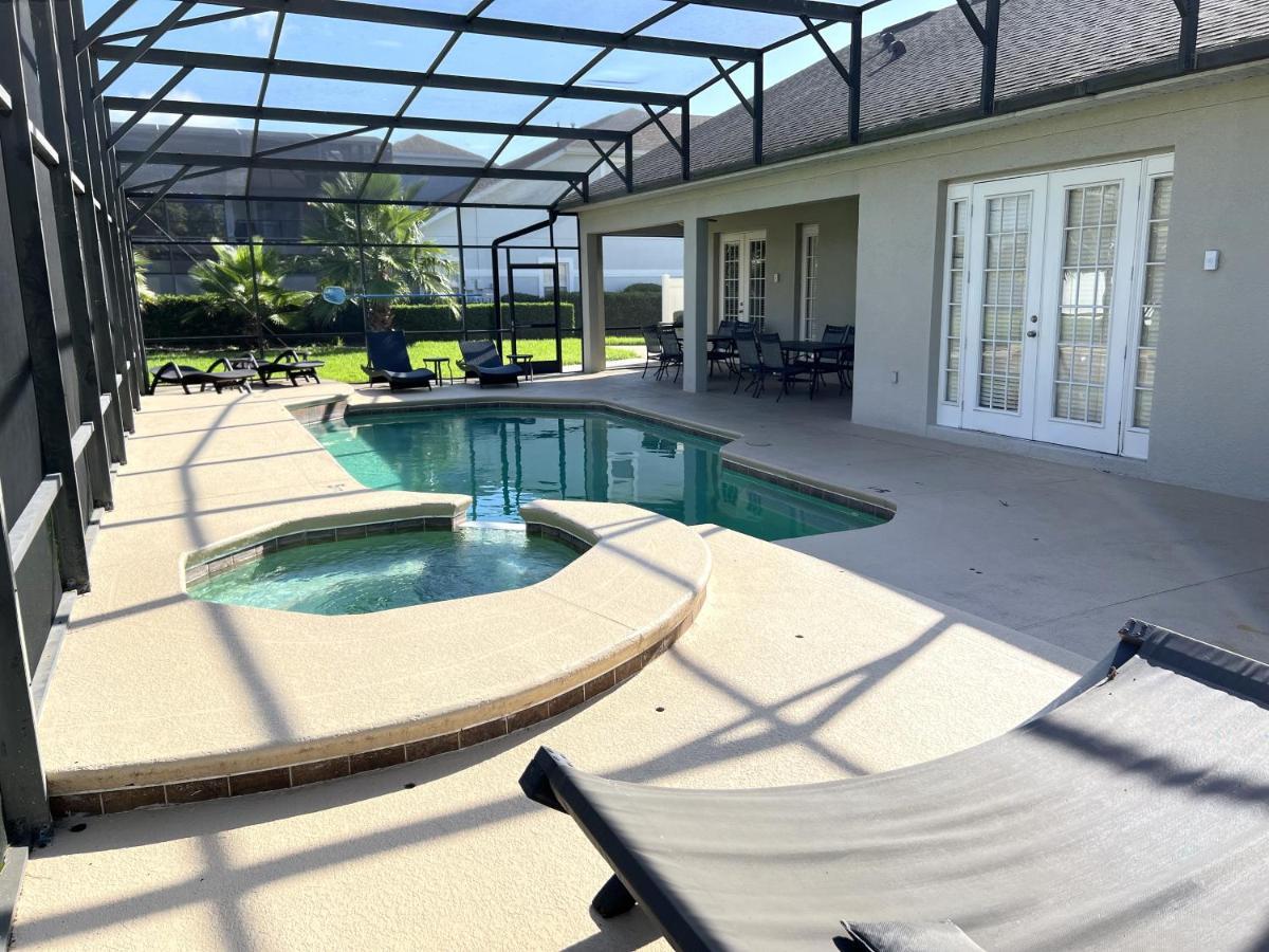 Mickey's Escape: Magical Lakeview With Pool, Hot Tub & Proximity Holiday home Orlando