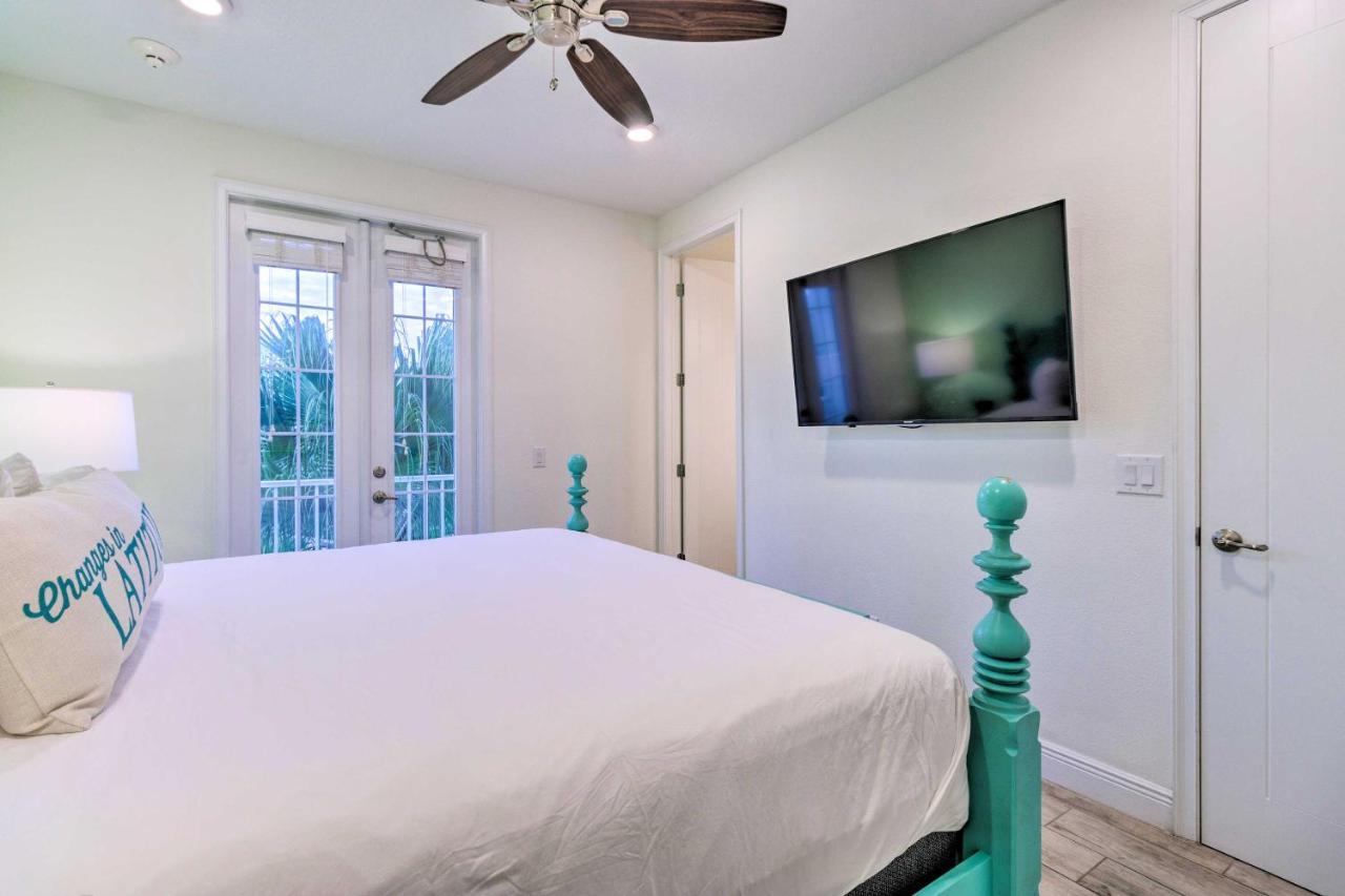 Margaritaville And Hot Tub, 3 Mi To Holiday home *