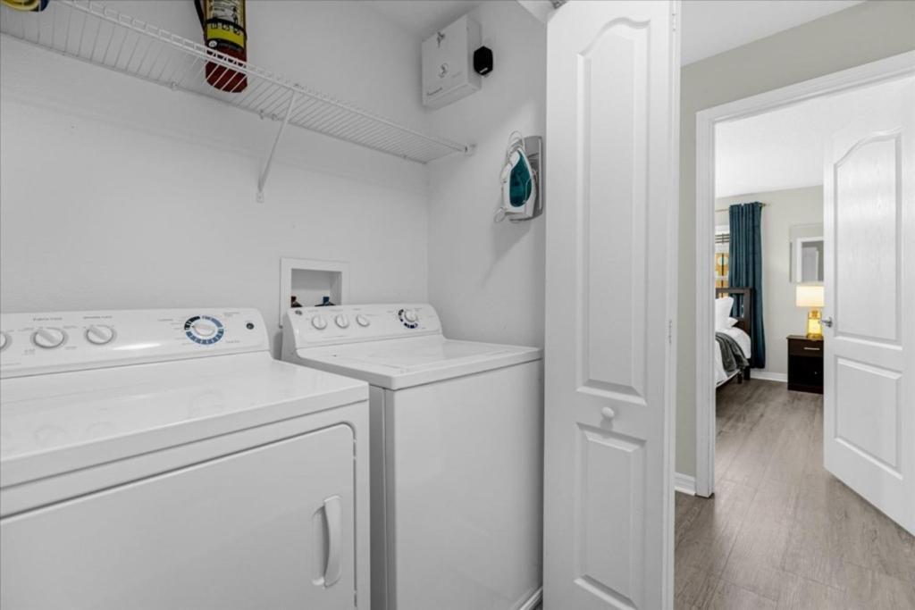 4 Bedrooms - 3 Bathrooms - Paradise Palms 8976 Mp * Orlando
