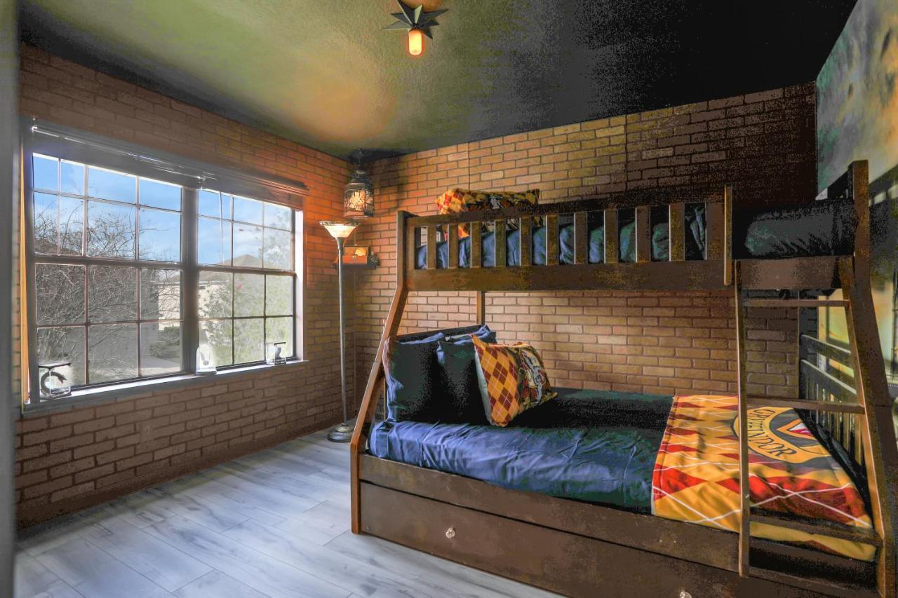 Remarkable Themed With Amenities Holiday home Orlando