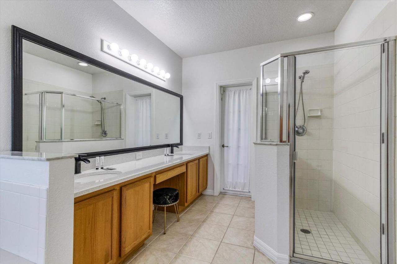 Holiday home Themed Retreat Near - Pool, Spa, Pet Friendly Orlando