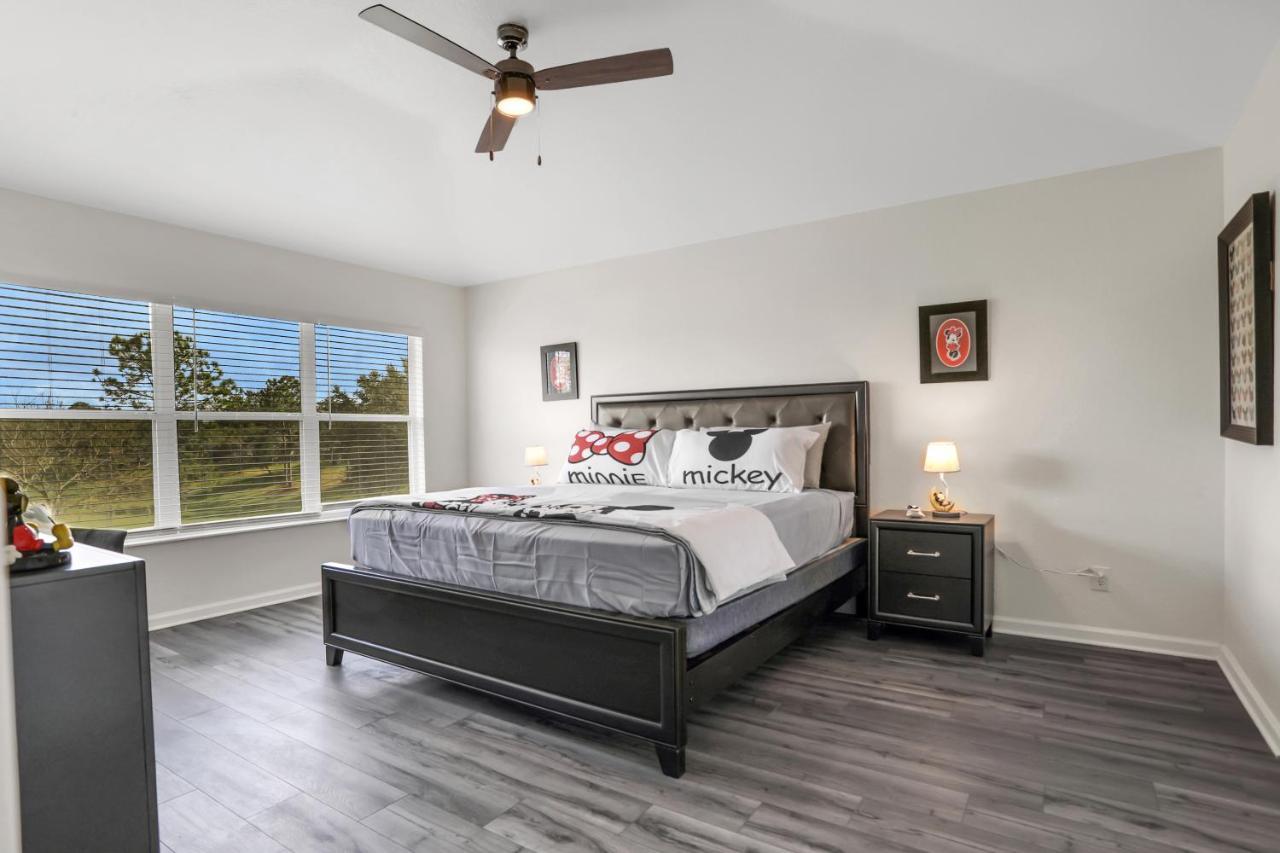 Holiday home Remarkable Themed With Amenities