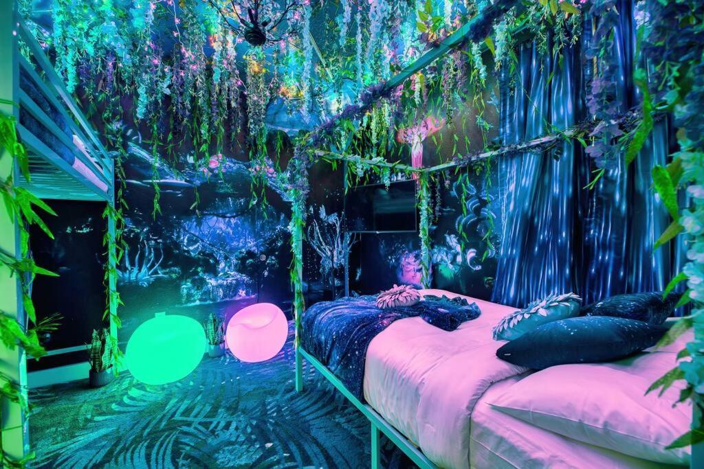 November Deal! Tiki Tropical Oasis & Mini Golf Orlando