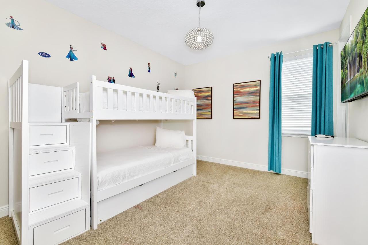 Lovely With Private Pool And Amenities By Rentyl Near - 7423m * Orlando