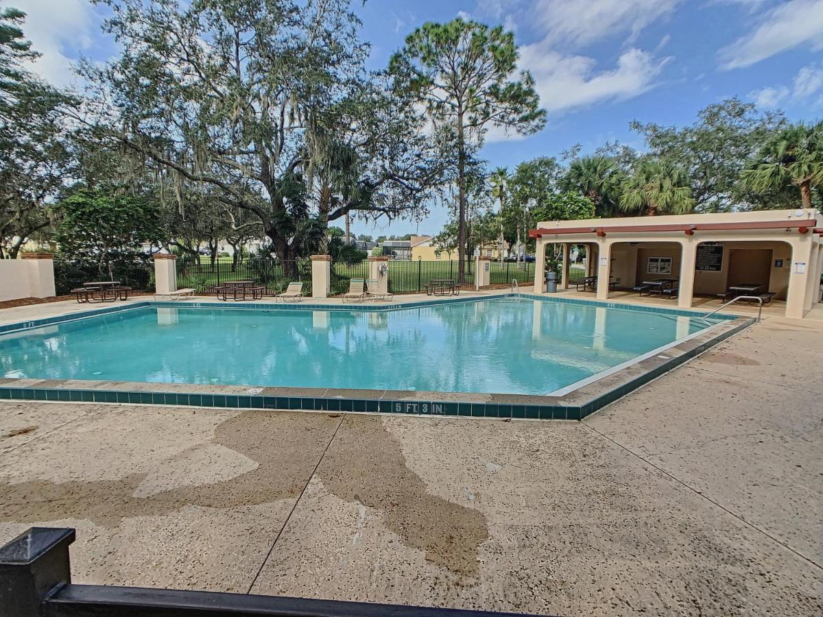 Holiday home Playhouse,pool, Spa, Game Room, Orlando