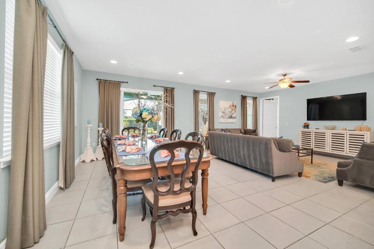 Holiday home Spacious 8br Family House With Private Caged Pool And Full Size Crib Near *