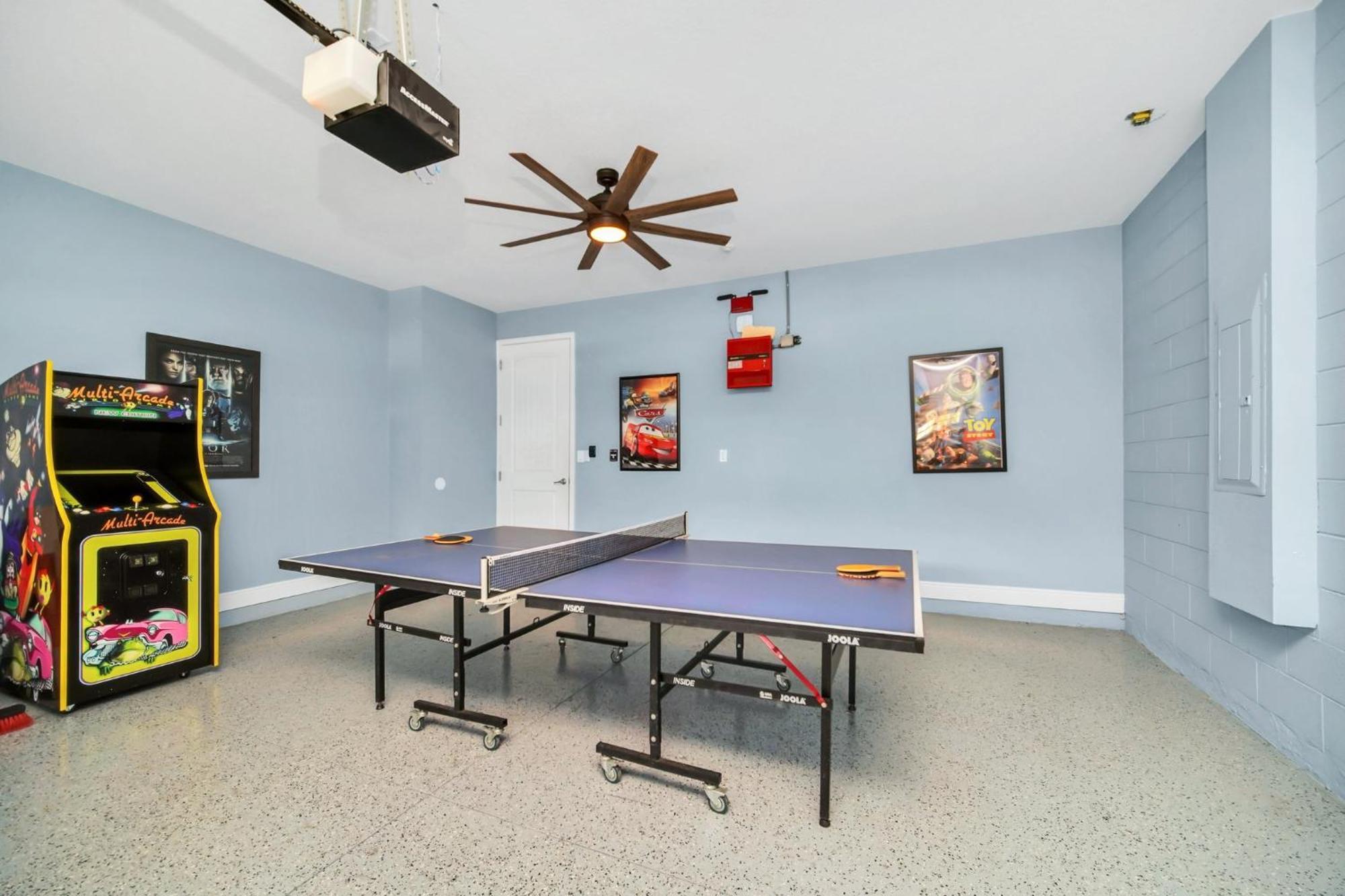 Spacious 8br Family House With Private Caged Pool And Full Size Crib Near *