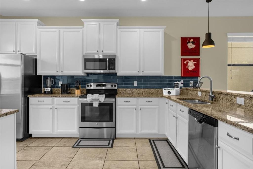 5 Bedrooms- 4,5 Bathrooms- Champions Gate1404 Mv Holiday home