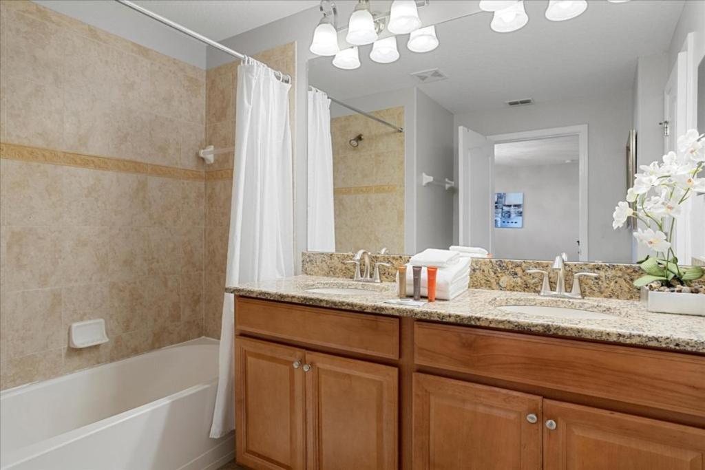 4 Bedrooms - 3 Bathrooms - Paradise Palms 8974 Mp Holiday home *