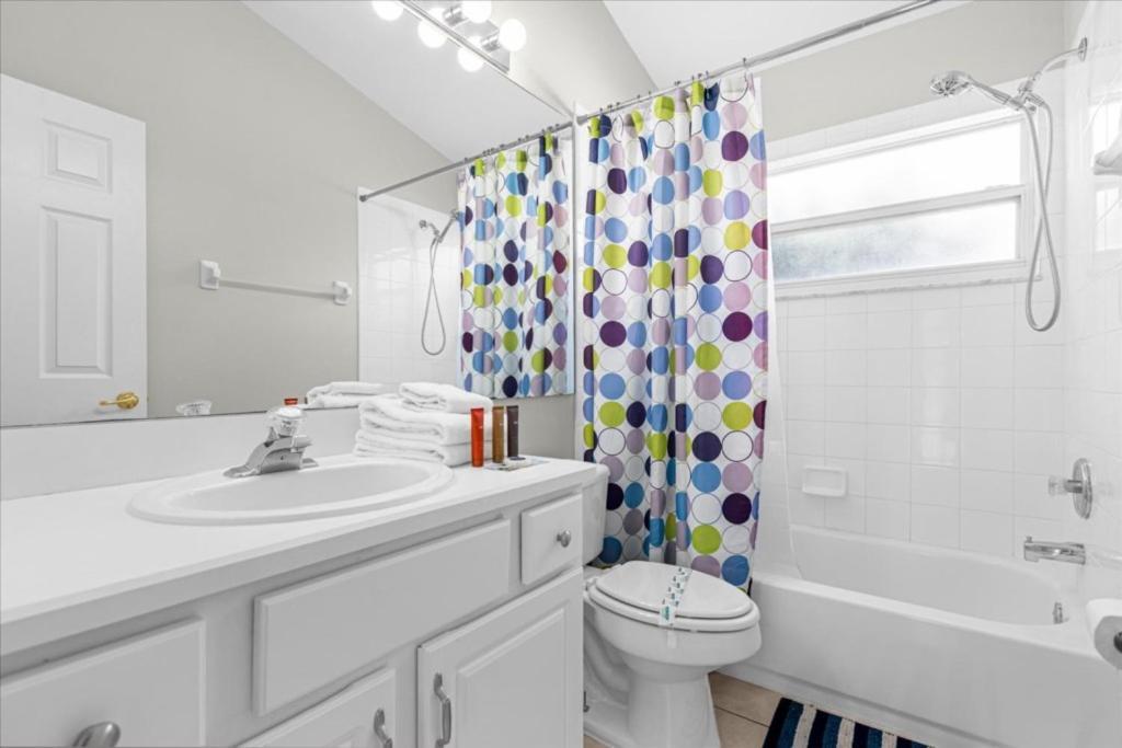 5 Bedrooms- 4 Bathrooms- Indian Creek 8056 Sd Holiday home *
