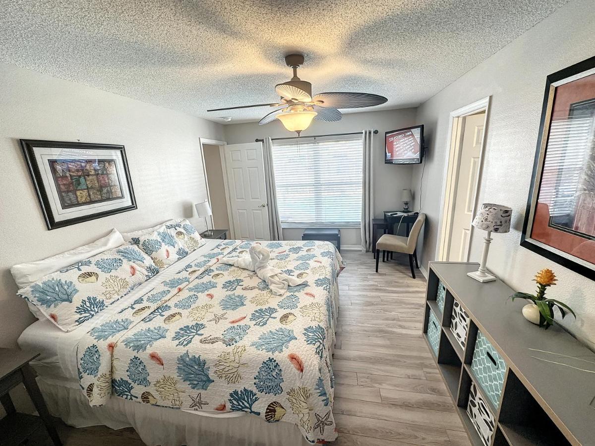 Playhouse,pool, Spa, Game Room, *