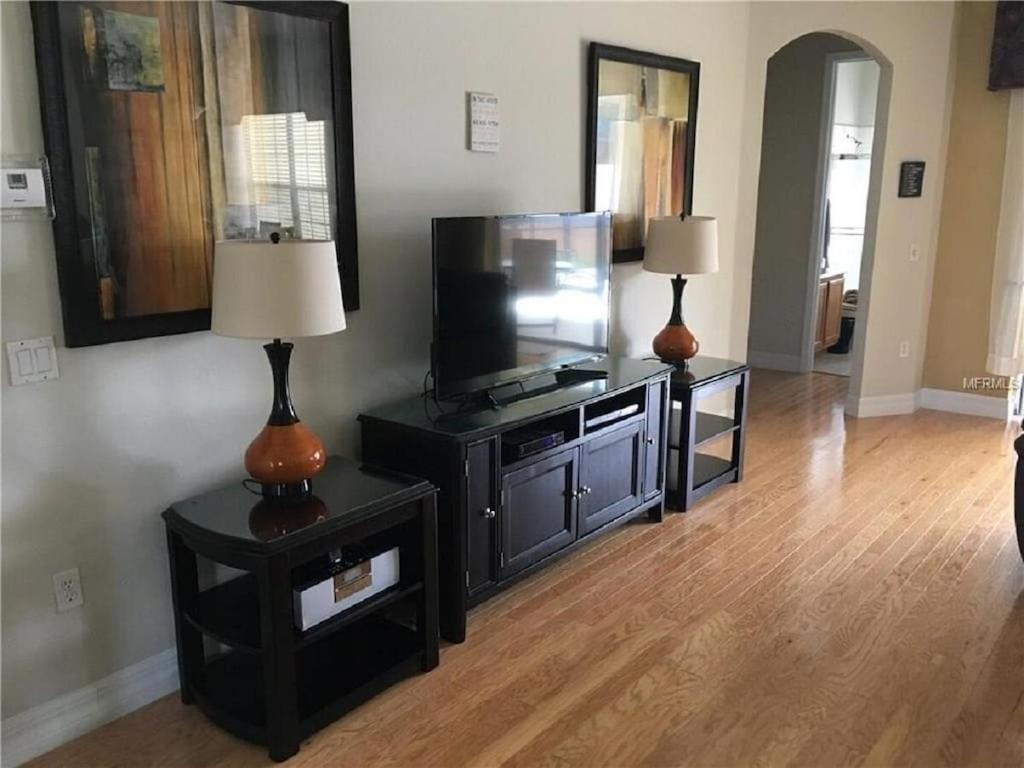 #472-stunning 5 Bed With Private South Facing Deck And Pool Villa Orlando