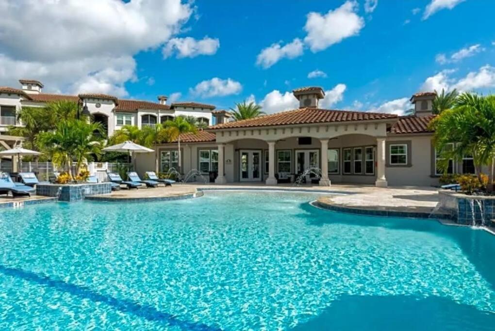 1-bedroom, Nice, Cozy With A King Bed! * Orlando