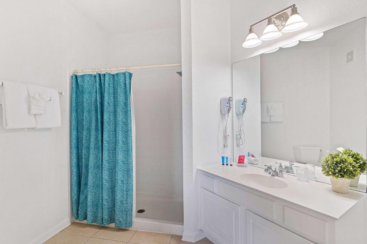 4814 Cayview Avenue 406 Apartment *