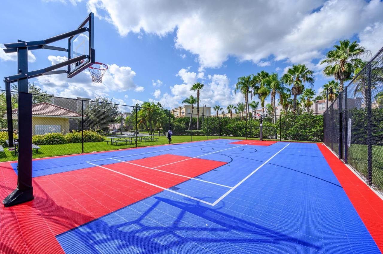 New Listing! Beautiful Townhome, Vista Cay 4019 Apartment *