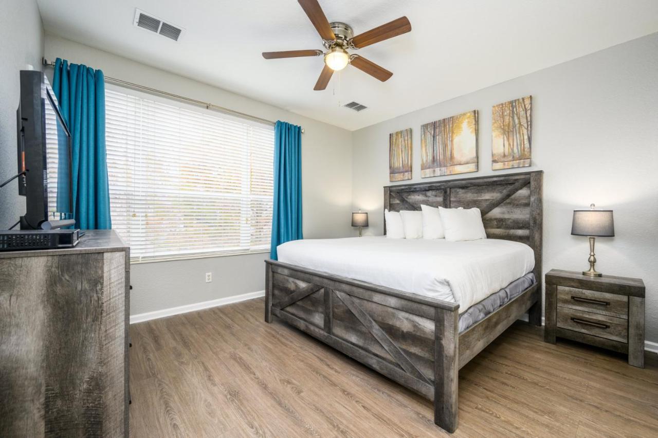Apartment New Listing! Beautiful Townhome, Vista Cay 4019 Orlando