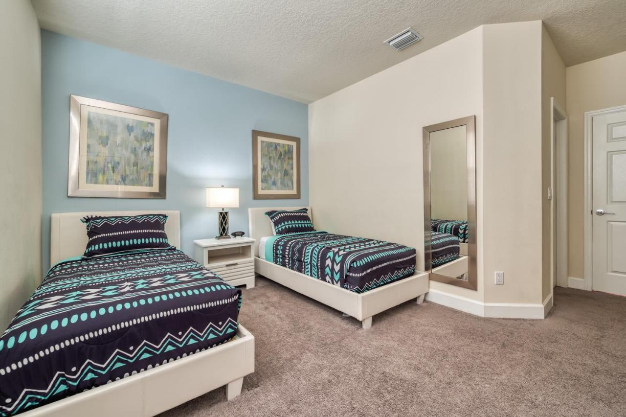 Amazing With Private Pool Near
