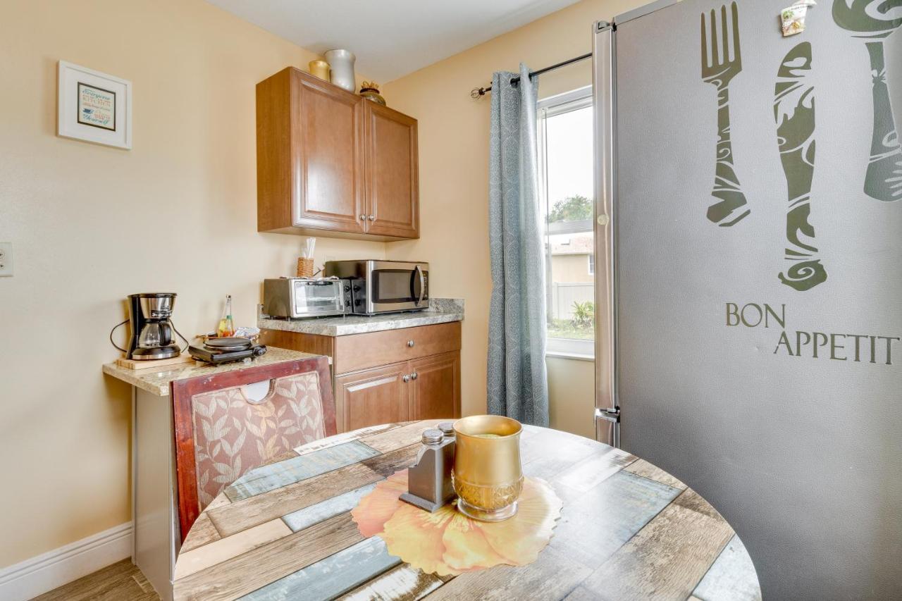 With Shared Pool About 25 Mi To Disney! Holiday home *