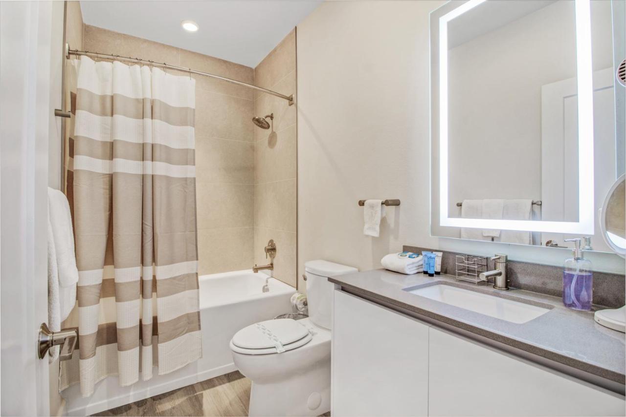 Holiday home Modern Townhouse Near With Heated Pool Orlando