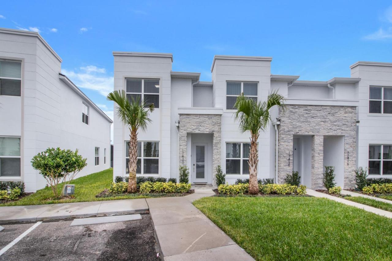 Holiday home Modern Townhouse Near With Heated Pool Orlando