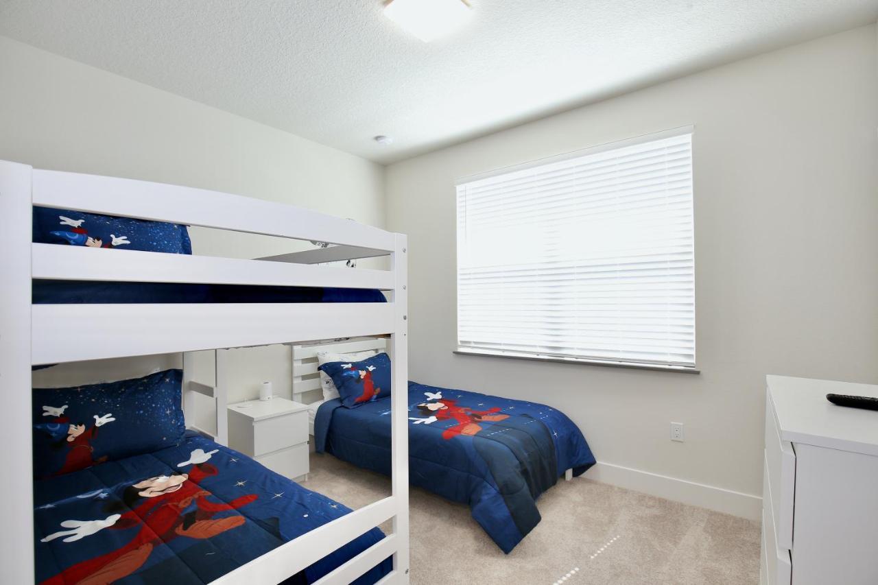 Holiday home Modern Townhouse Near With Heated Pool *