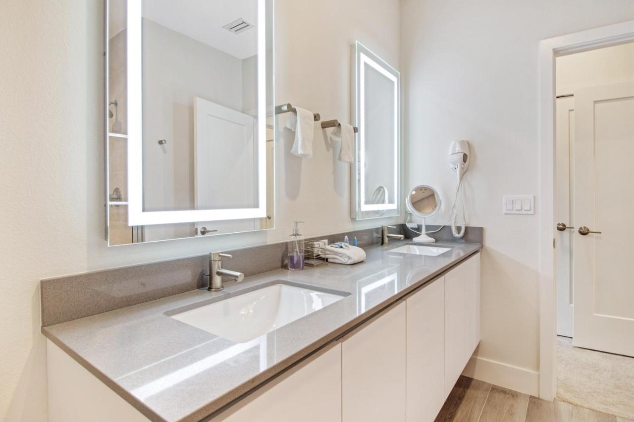 Holiday home Modern Townhouse Near With Heated Pool Orlando