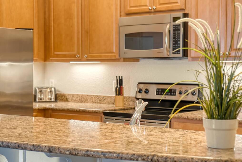 Vista Cay Luxury 3br Apartment *