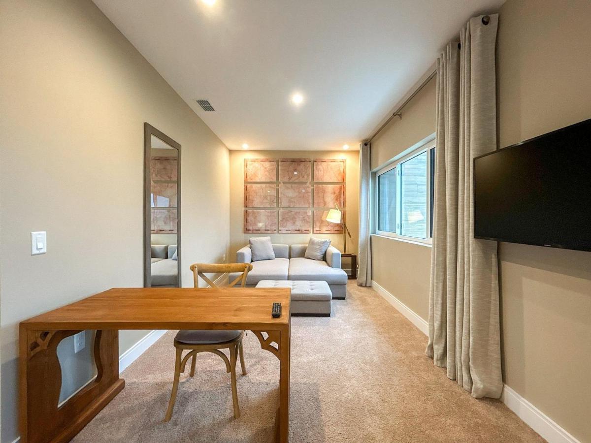 Luxury And Relaxation Just 1 Mile From Disney *