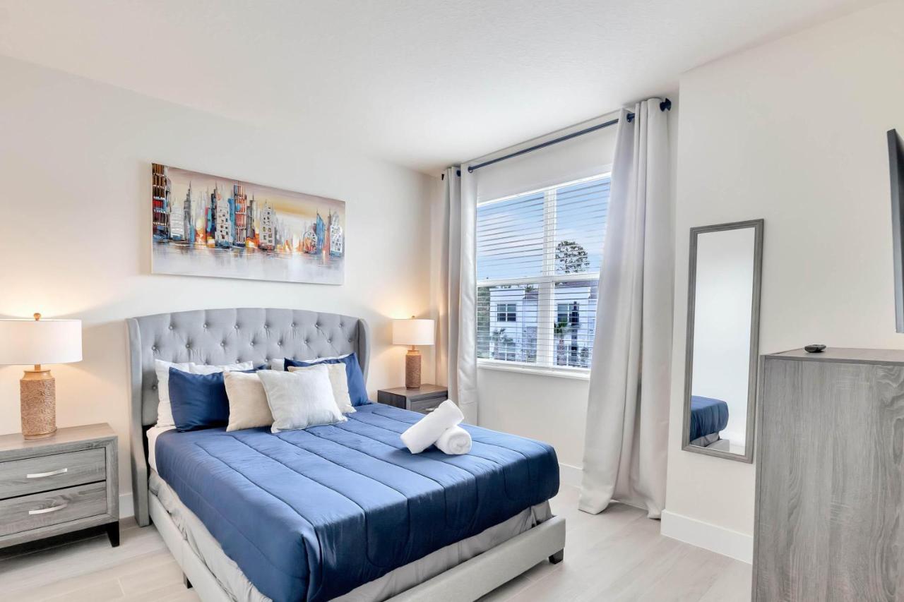 4 Bedrooms Pool Hidden Forest Amenities Apartment Orlando
