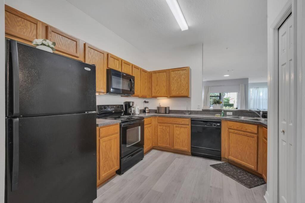 Apartment Pool, Family-friendly - World Class, Modern *