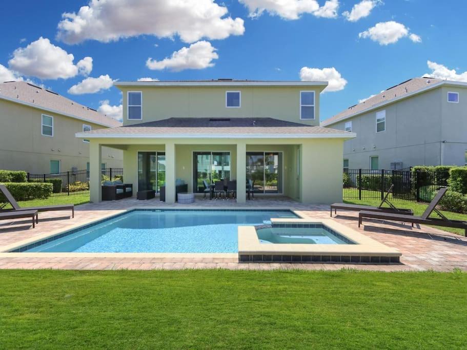 Luxurious 9br Encore Near To