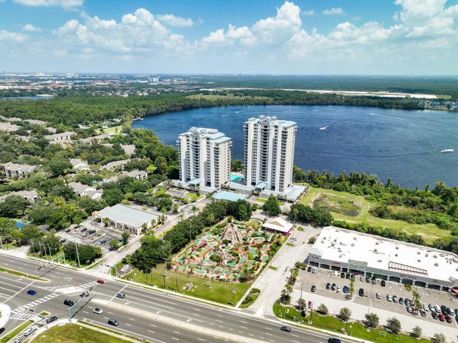 11th Floor 5 Minutes From Orlando