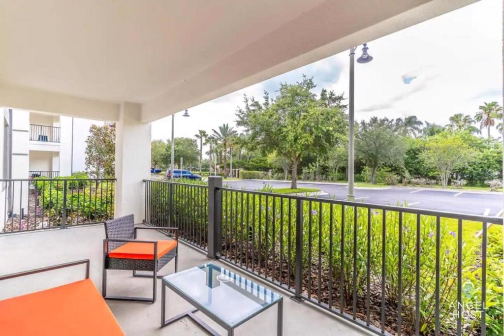 At Vista Cay * Orlando