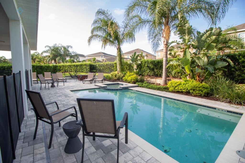 Private Pool And At Encore At Reunion