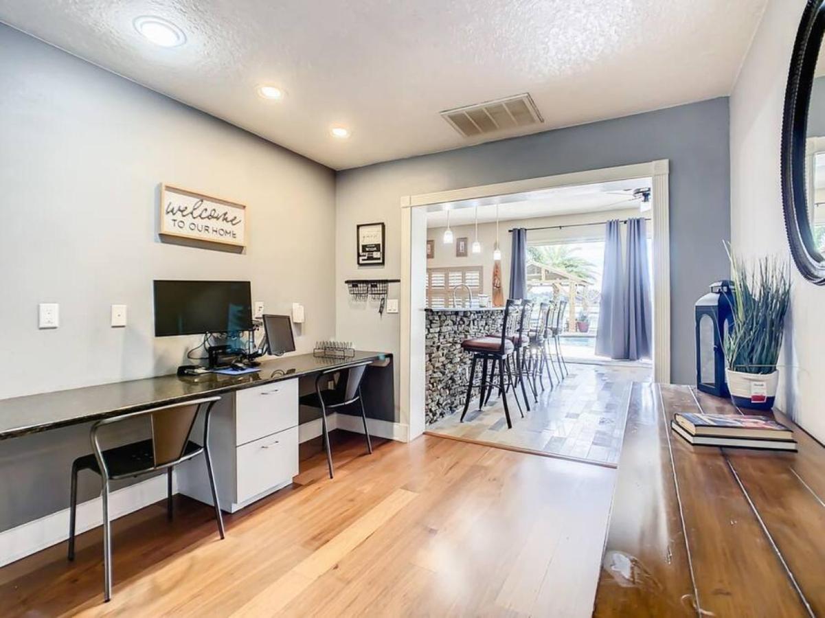 Pristine Lakeside 3br W Private Pool * Orlando