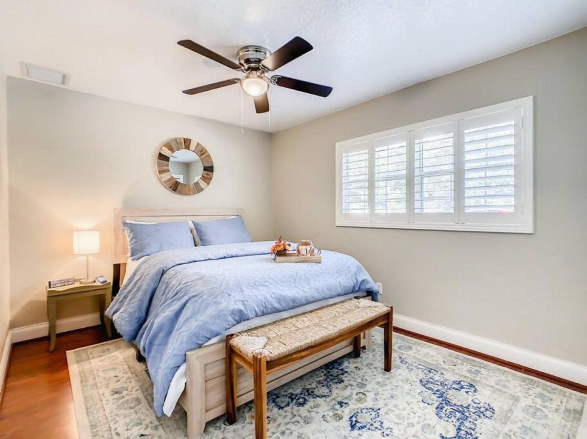 Pristine Lakeside 3br W Private Pool *