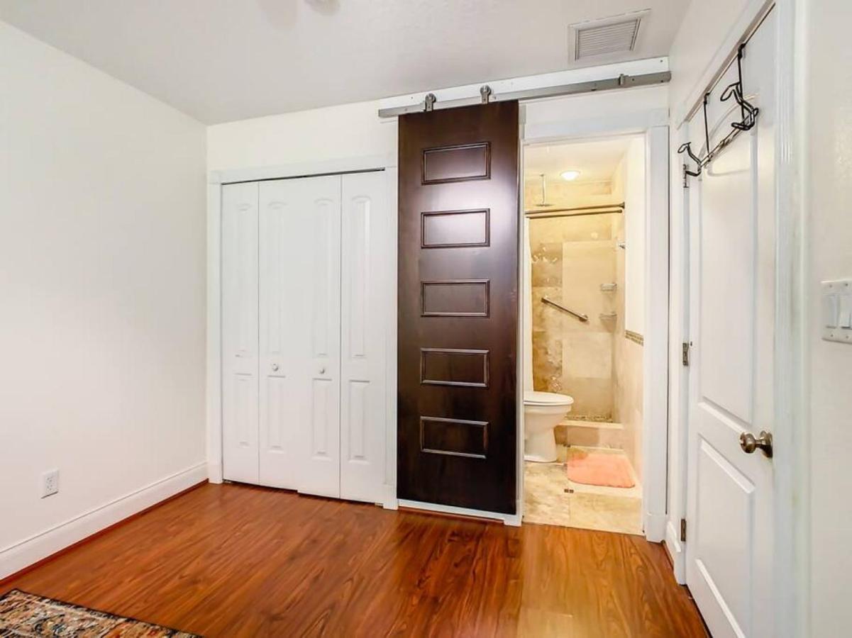 Pristine Lakeside 3br W Private Pool *