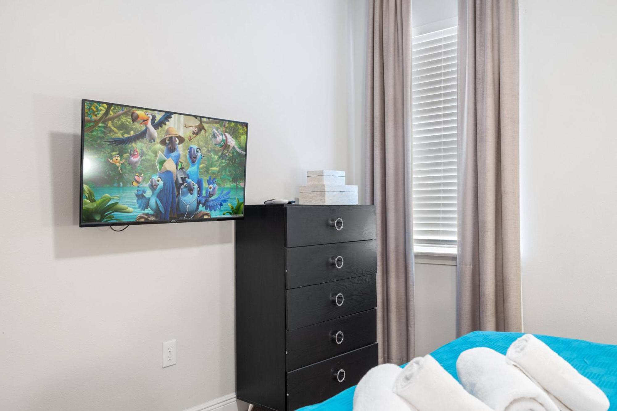 Encore 10bd With Movie & Game *