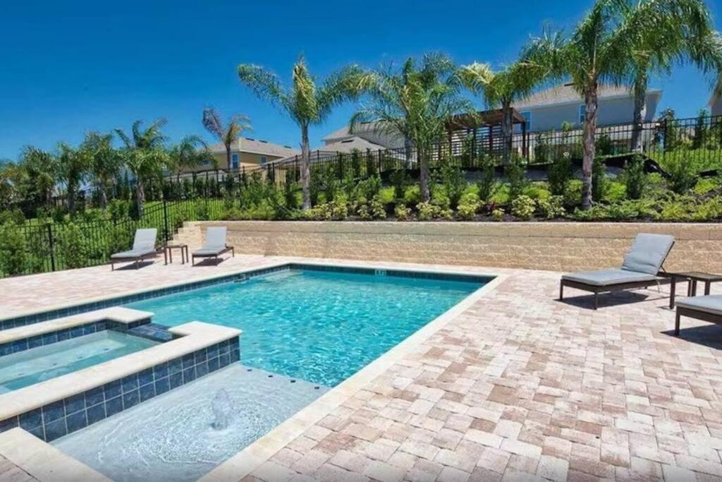 361 Ultimate Mansion-9bed-pool/spa/game Orlando