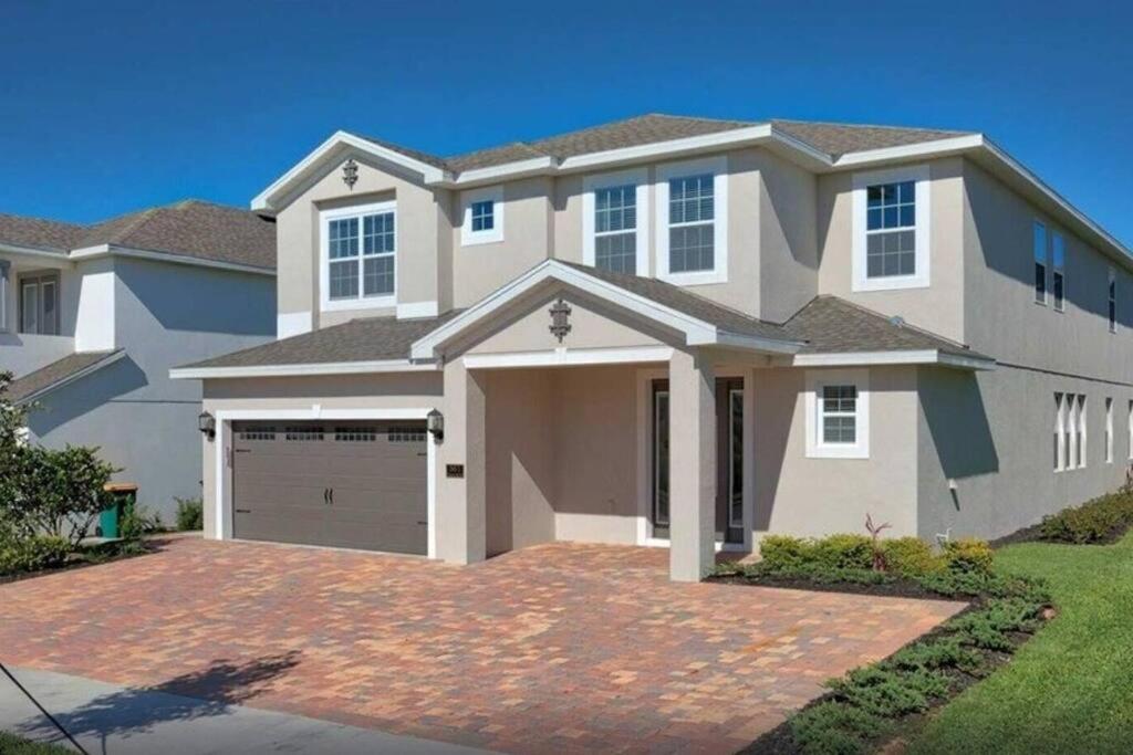 361 Ultimate Mansion-9bed-pool/spa/game Orlando