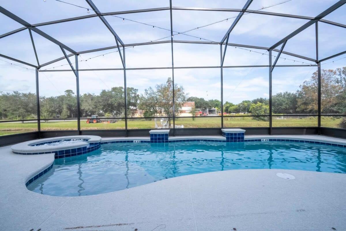 6163 Fantastic With 12bd Orlando
