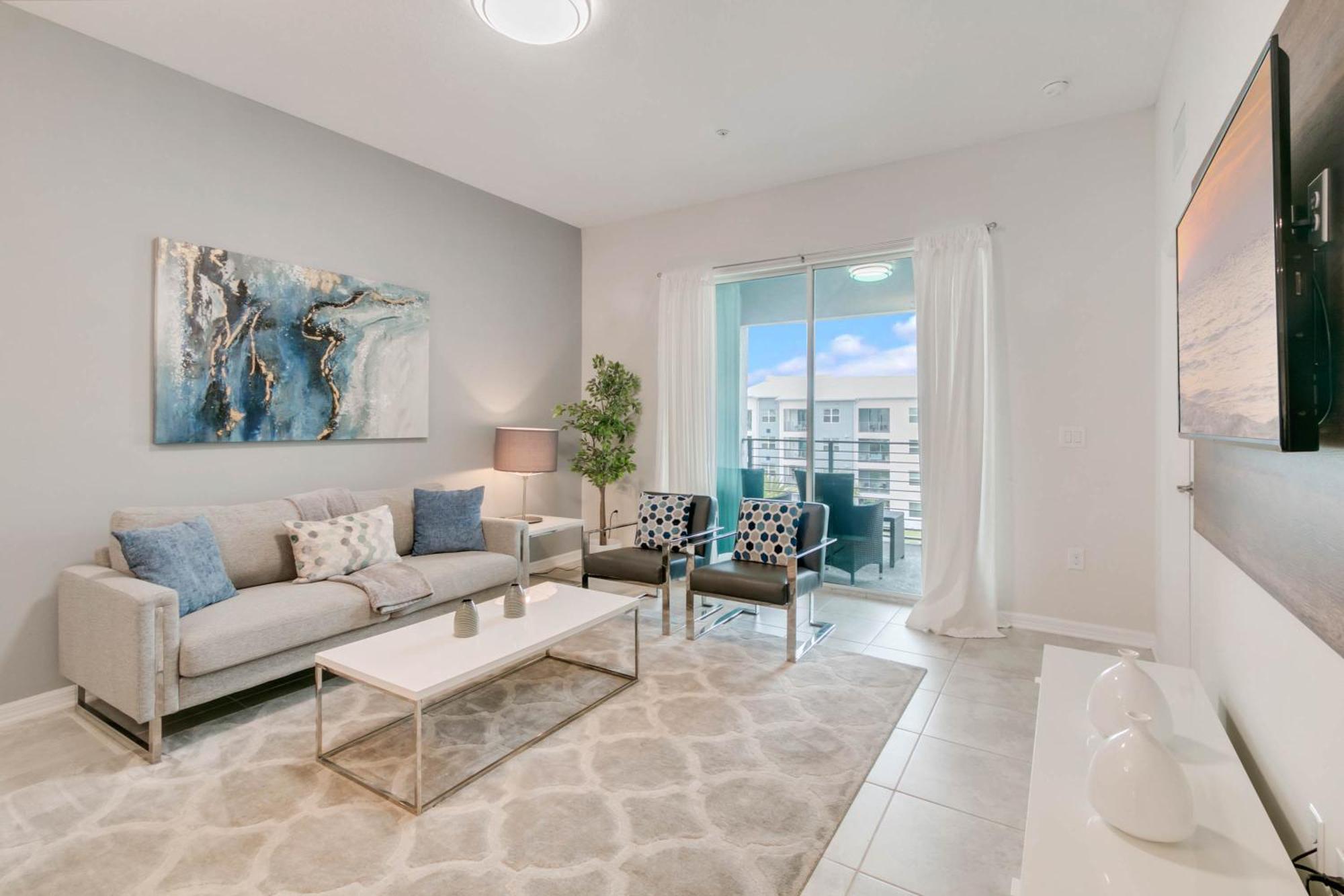2 Bedrooms - 2 Bathrooms - Storey 3120-403 Pc *