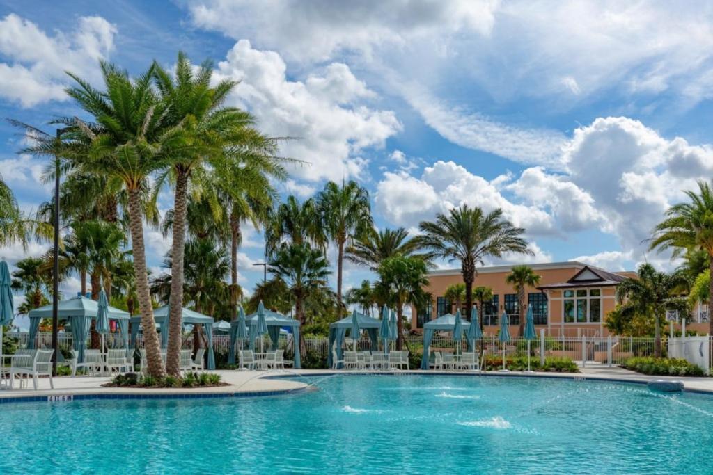 - Solara 485 * Orlando