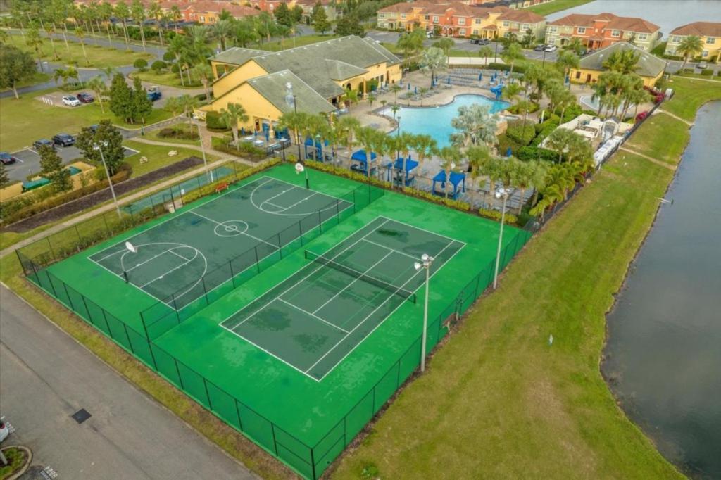 Holiday home 4 Bedrooms - 3 Bathrooms - Paradise Palms 2951 Bp